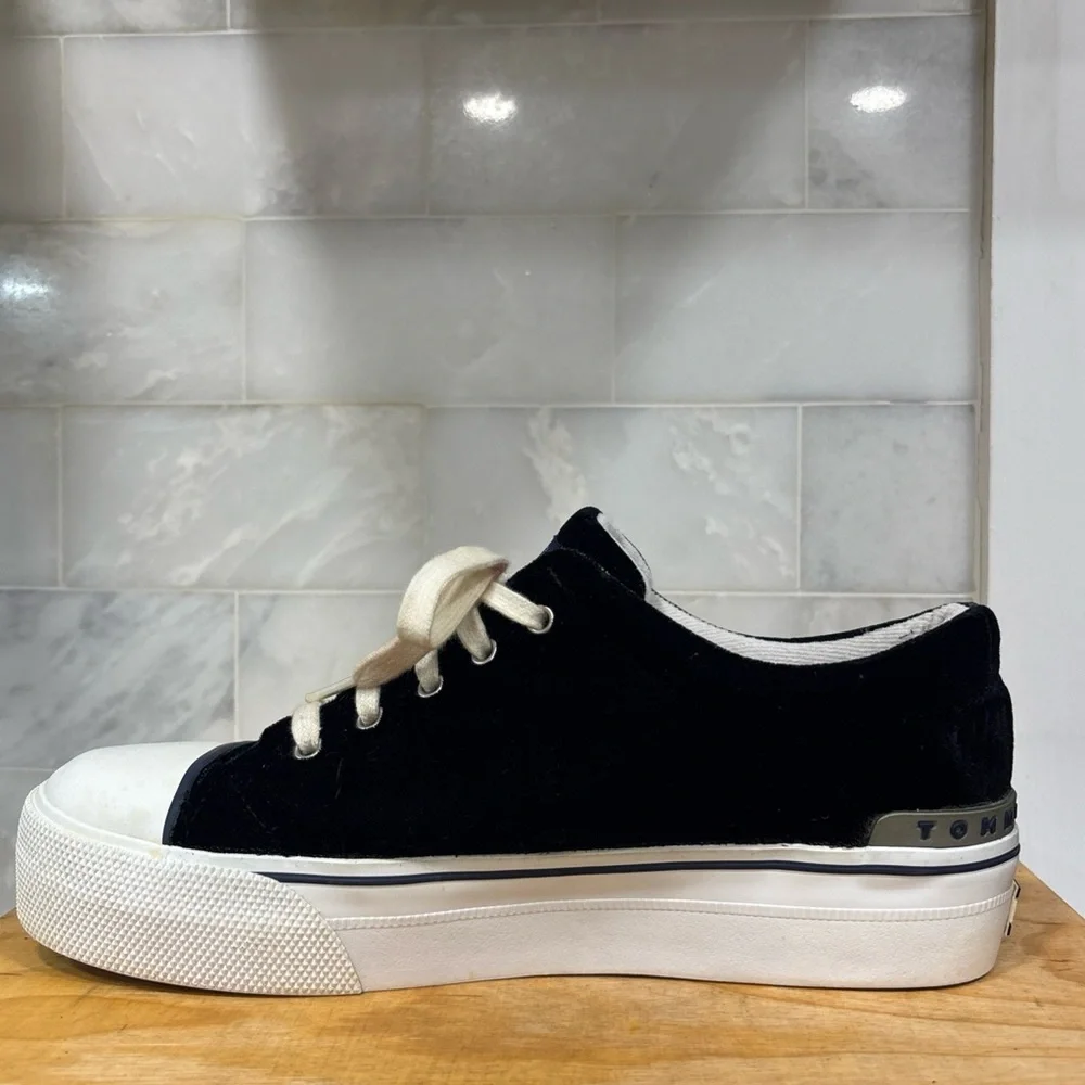 Tommy Hilfiger Womens Suede Sneakers  Black/White  Size 8.5M  W80721 - Picture 6 of 15